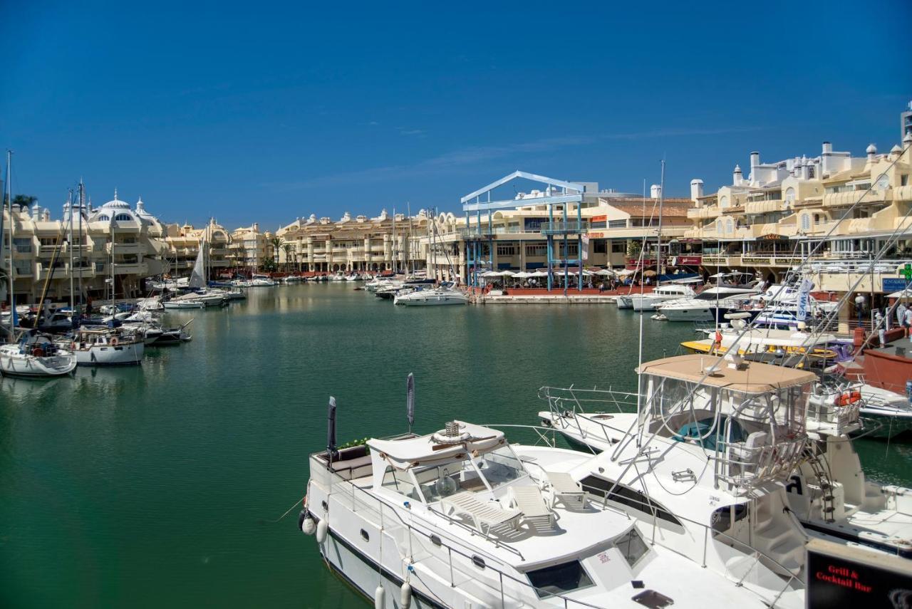 Benal Beach, Luxury Sea & Mountain View Beachside 1 Bedroom Apartment ベナルマデナ エクステリア 写真