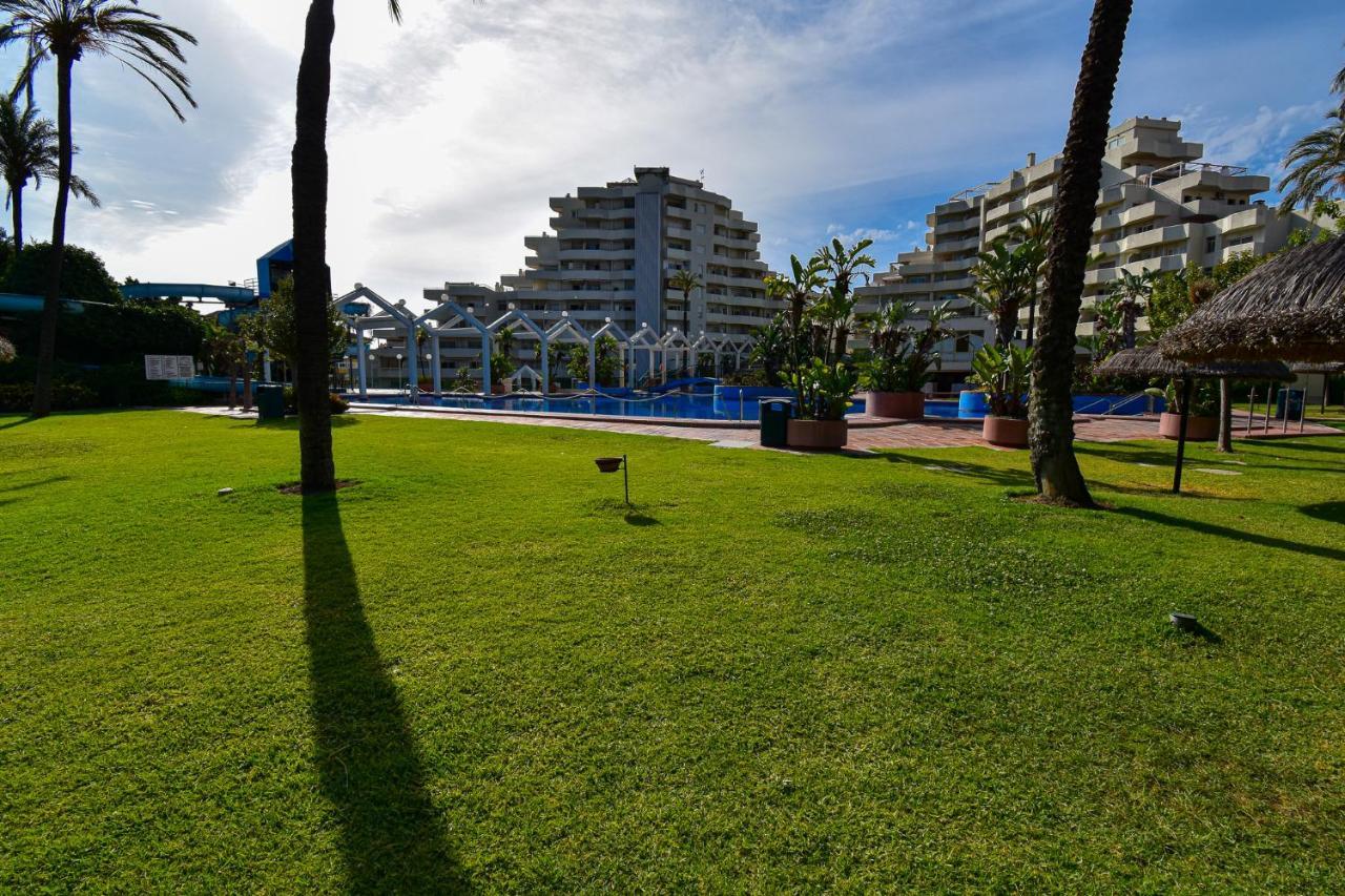 Benal Beach, Luxury Sea & Mountain View Beachside 1 Bedroom Apartment ベナルマデナ エクステリア 写真