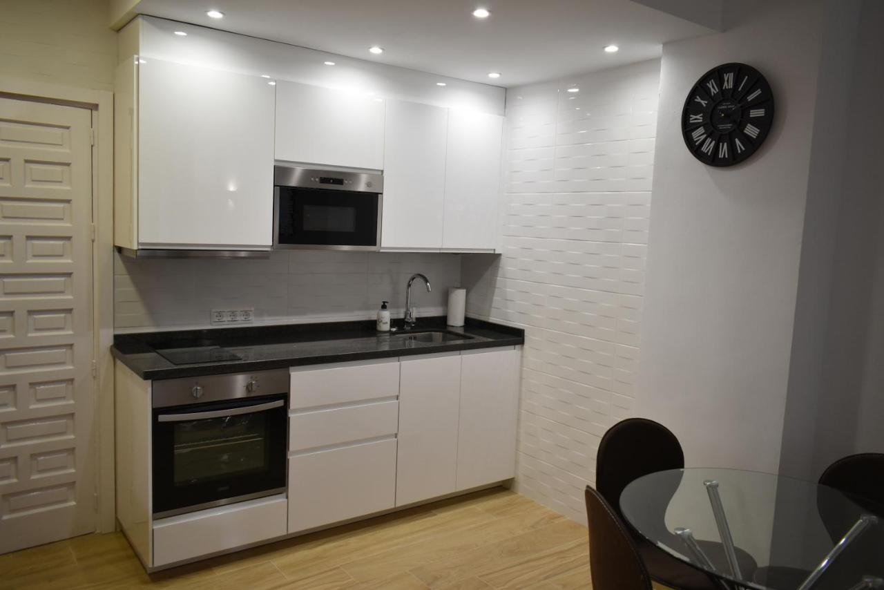Benal Beach, Luxury Sea & Mountain View Beachside 1 Bedroom Apartment ベナルマデナ エクステリア 写真
